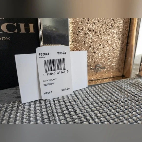 Coach Star Rose Gold Glitter Passport Cover and Luggage Tag NWT - Picture 4 of 7